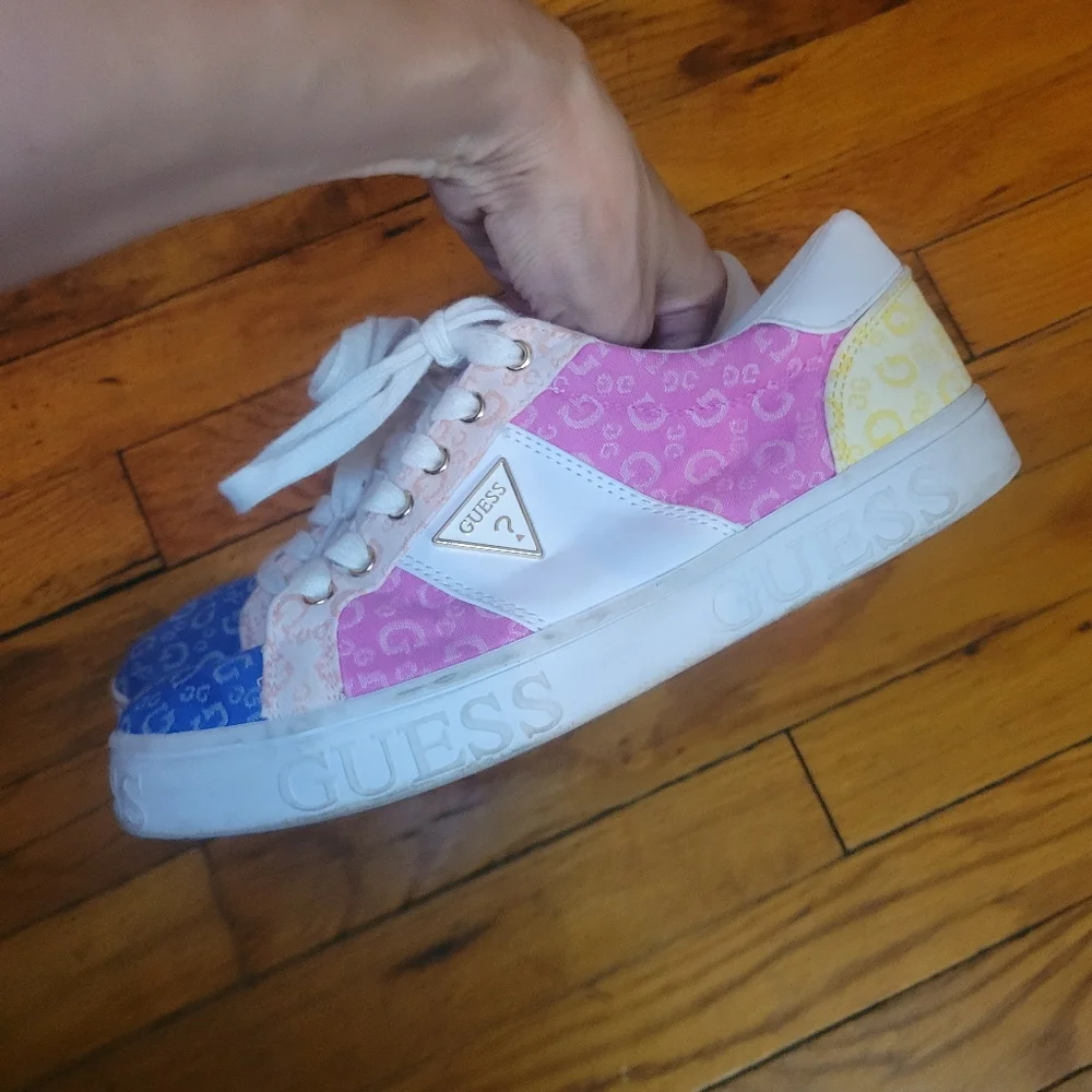 Y2K Guess Logo Patchwork' Sneakers‎ in Pink/Blue/Yellow EUC 90's Fashion Urban